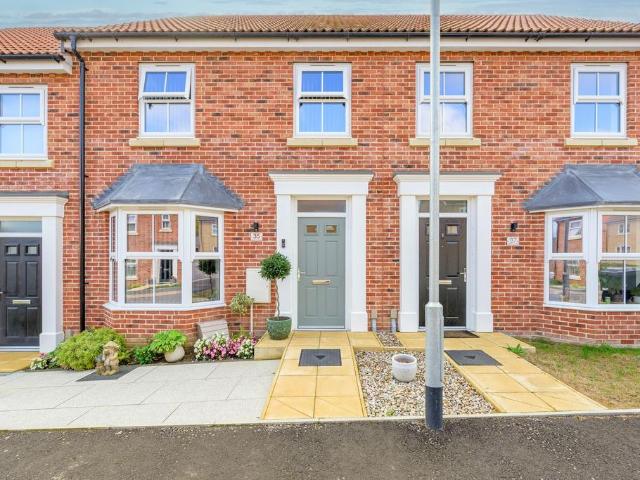 3 bedroom terraced house for sale