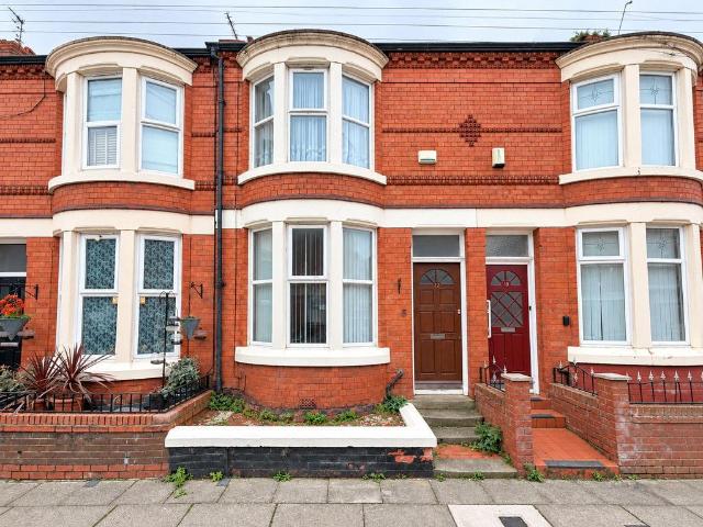 3 bedroom terraced house for sale