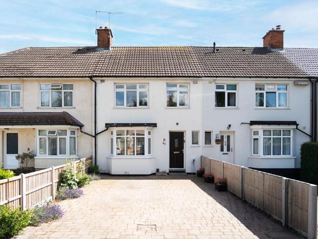 3 bedroom terraced house for sale