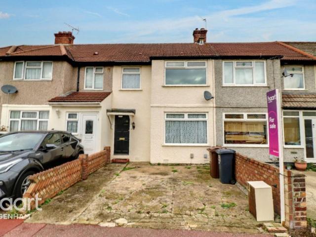 3 bedroom terraced house for sale