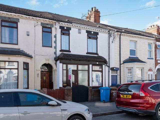 3 bedroom terraced house for sale