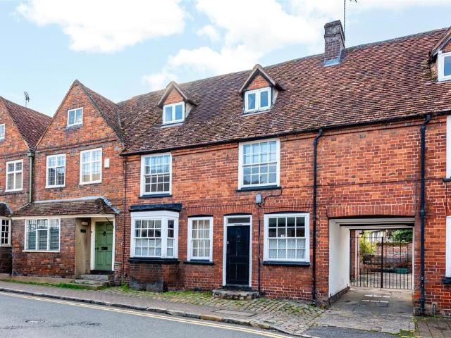 3 bedroom terraced house for sale
