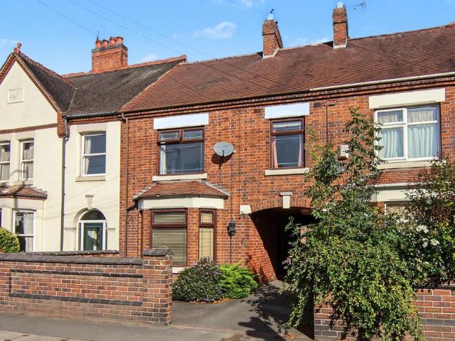 3 bedroom terraced house for sale