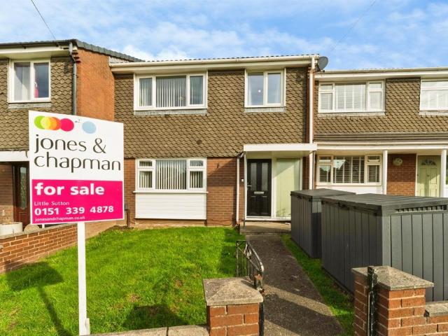3 bedroom terraced house for sale