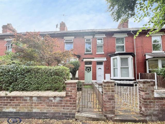 3 bedroom terraced house for sale