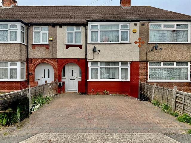 3 bedroom terraced house for sale
