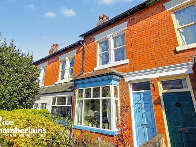 3 bedroom terraced house for sale