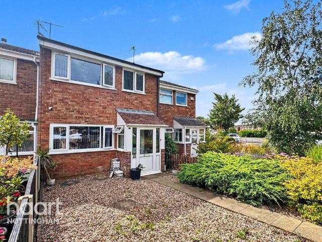 3 bedroom terraced house for sale