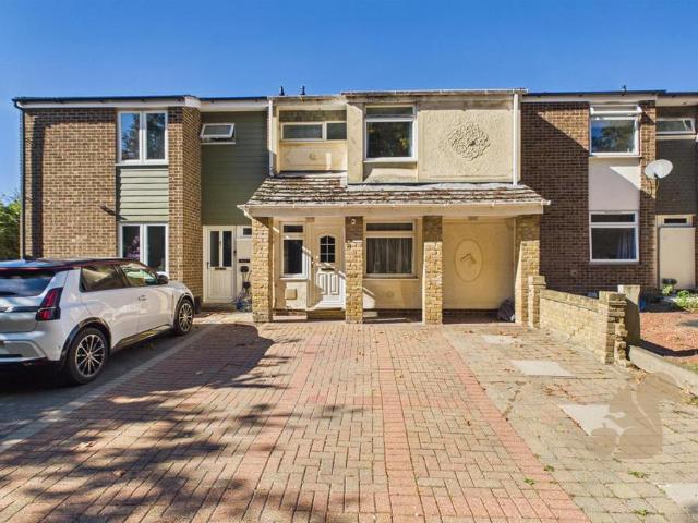 3 bedroom terraced house for sale
