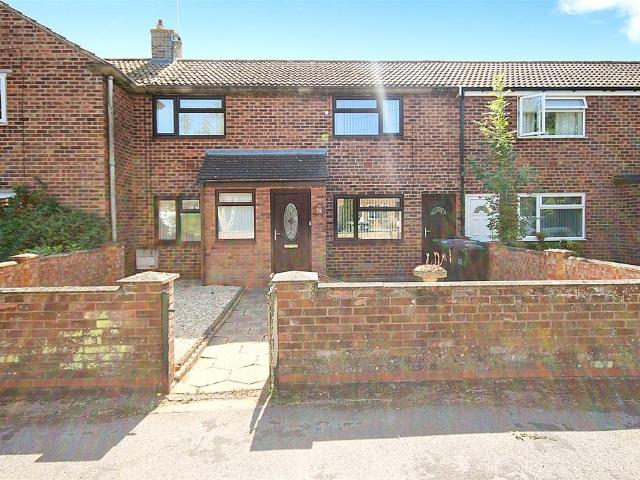 3 bedroom terraced house for sale
