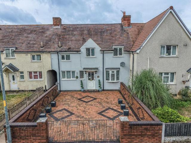 3 bedroom terraced house for sale