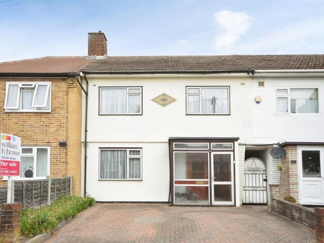 3 bedroom terraced house for sale