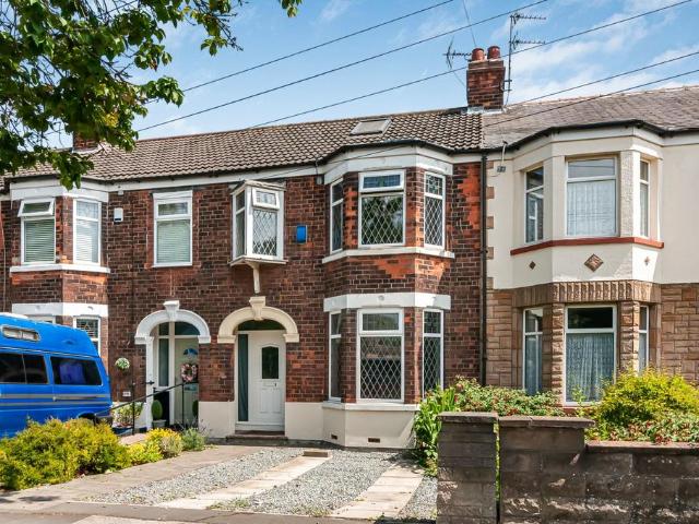 3 bedroom terraced house for sale