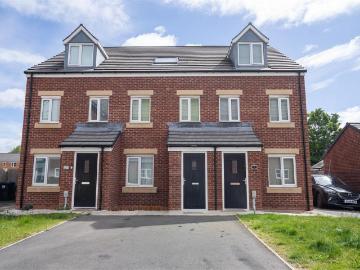 3 bedroom terraced house for sale