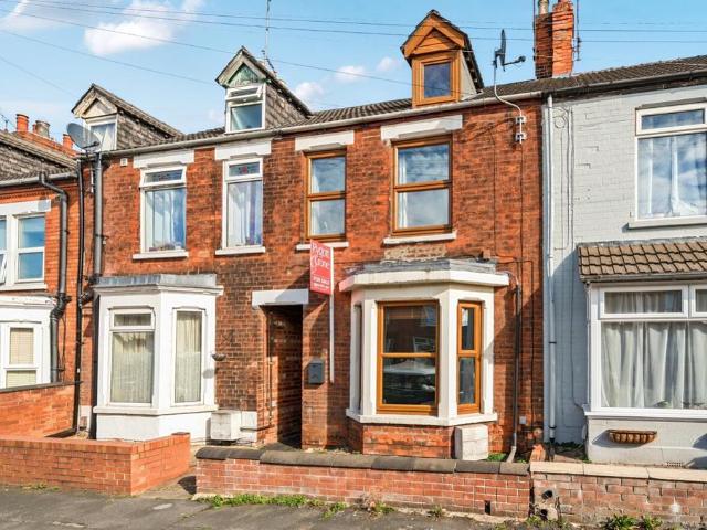 3 bedroom terraced house for sale