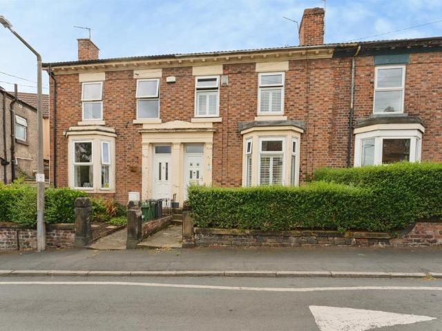 3 bedroom terraced house for sale
