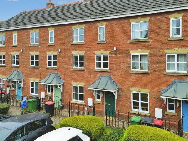 3 bedroom townhouse for sale