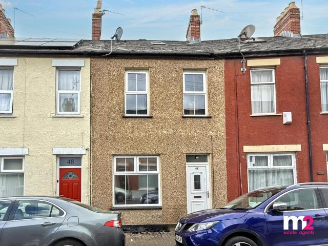 3 bedroom terraced house for sale