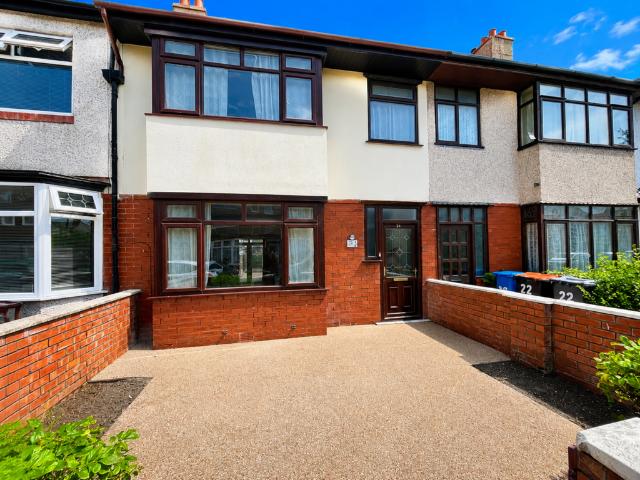 3 bedroom terraced house for sale