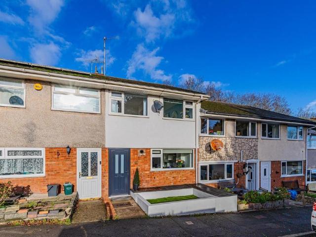 3 bedroom terraced house for sale