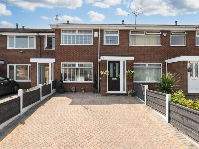 3 bedroom terraced house for sale