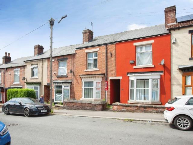 3 bedroom terraced house for sale