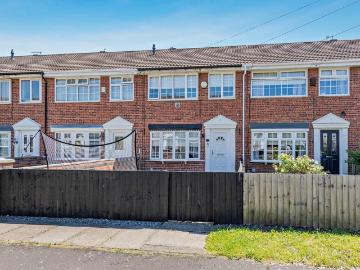 3 bedroom terraced house for sale