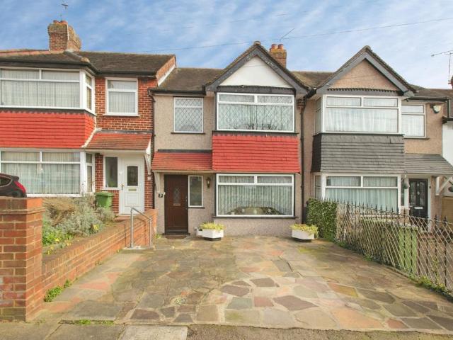 3 bedroom terraced house for sale