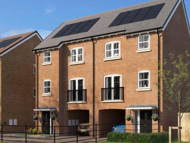 3 bedroom terraced house for sale