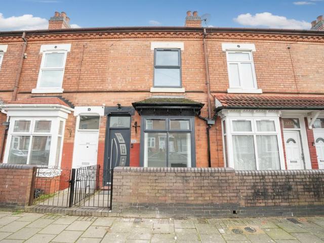 3 bedroom terraced house for sale