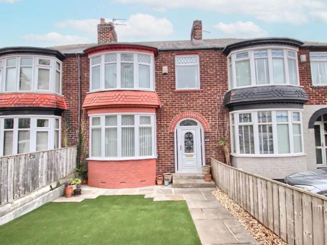 3 bedroom terraced house for sale
