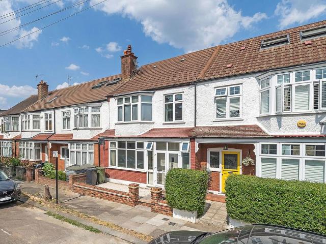 3 bedroom terraced house for sale