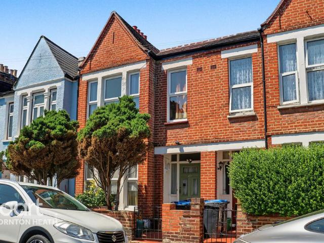 3 bedroom terraced house for sale