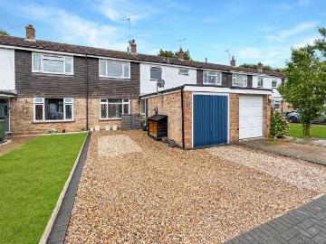3 bedroom terraced house for sale