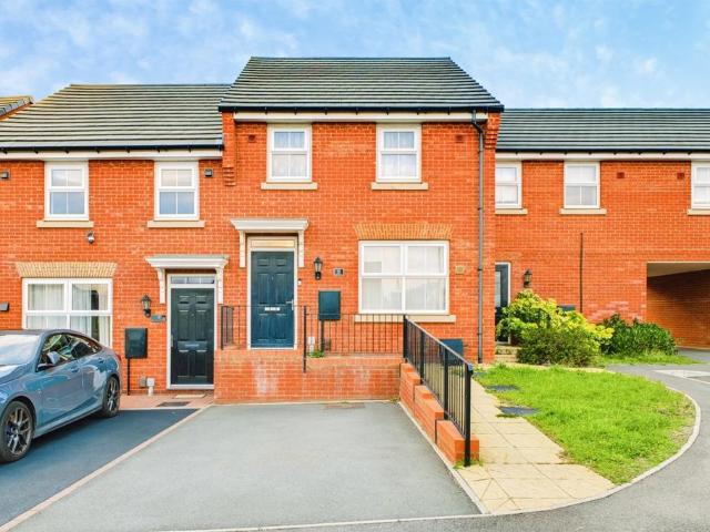 3 bedroom terraced house for sale