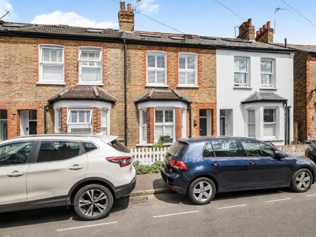 3 bedroom terraced house for sale