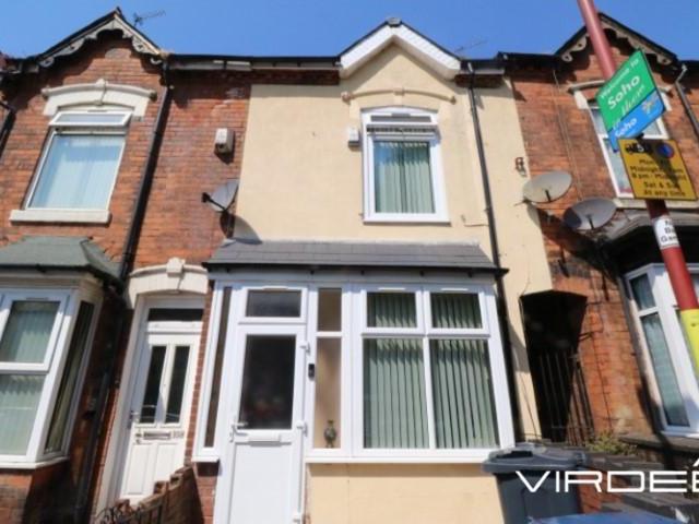 3 bedroom terraced house for sale