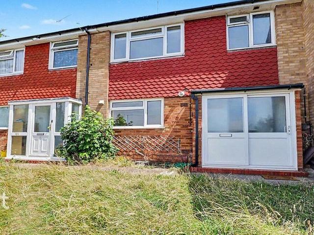 3 bedroom terraced house for sale