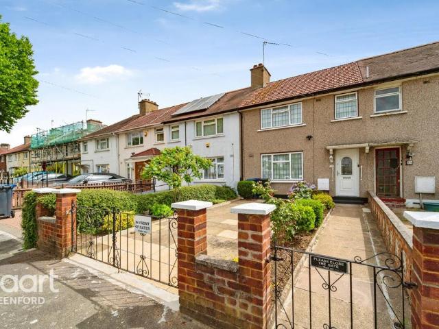 3 bedroom terraced house for sale