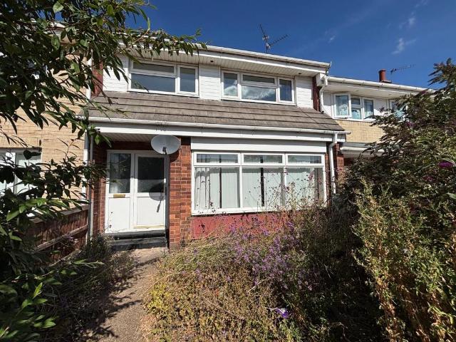 3 bedroom terraced house for sale