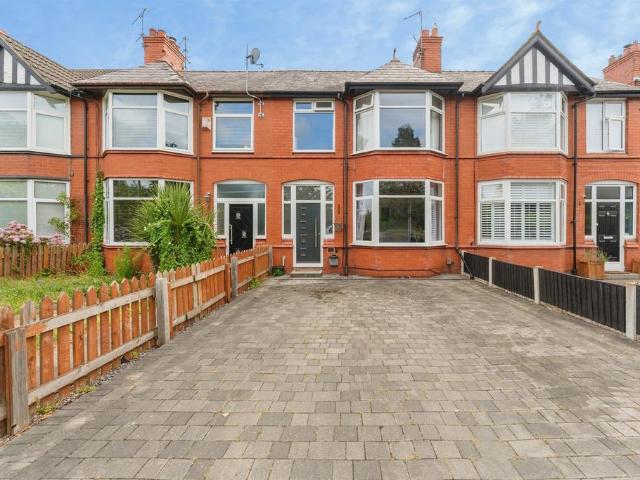 3 bedroom terraced house for sale