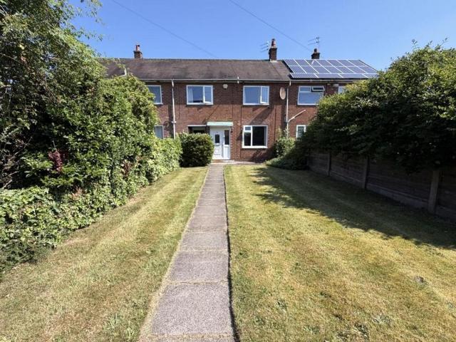 3 bedroom terraced house for sale