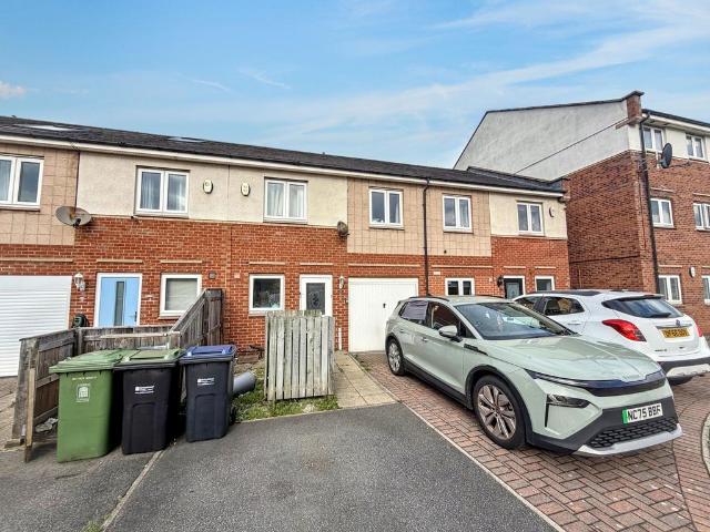 3 bedroom terraced house for sale