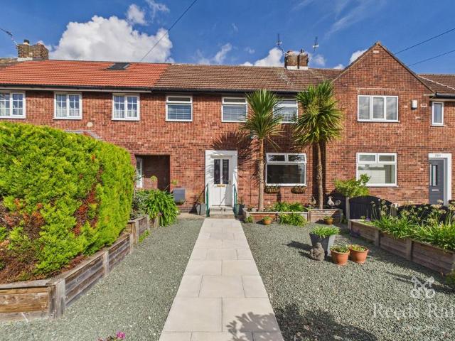 3 bedroom terraced house for sale