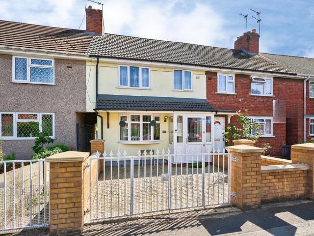 3 bedroom terraced house for sale