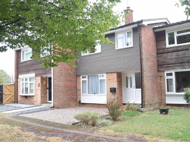 3 bedroom terraced house for sale