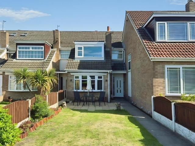 3 bedroom terraced house for sale