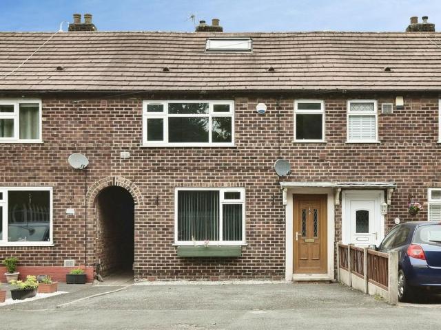 3 bedroom terraced house for sale