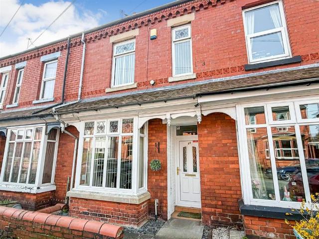 3 bedroom terraced house for sale