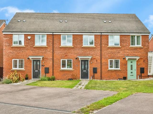 3 bedroom terraced house for sale